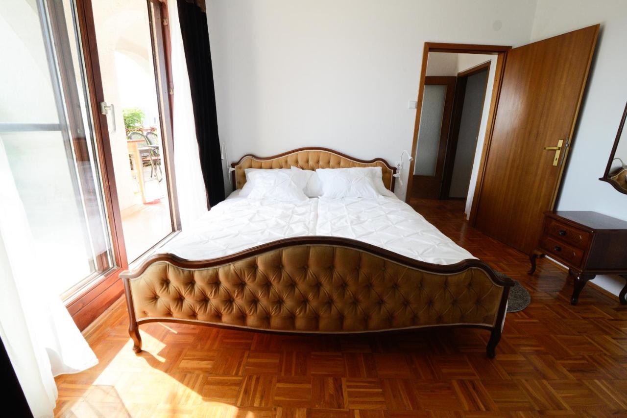 Apartment Glicinija Задар Екстериор снимка